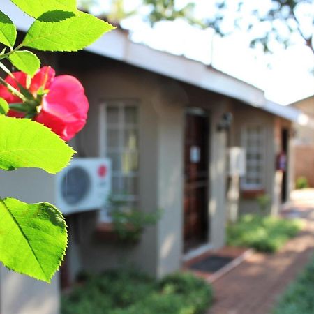 Ngwenya Boutique Hotel Lephalale Bagian luar foto