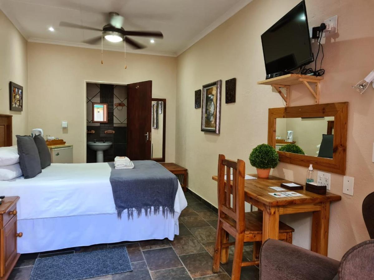 Ngwenya Boutique Hotel Lephalale Bagian luar foto